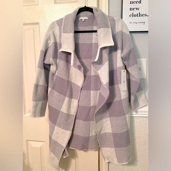 Woven Heart Sweaters - NWT Woven Heart long cardigan buffalo plaid sweater. Size Medium